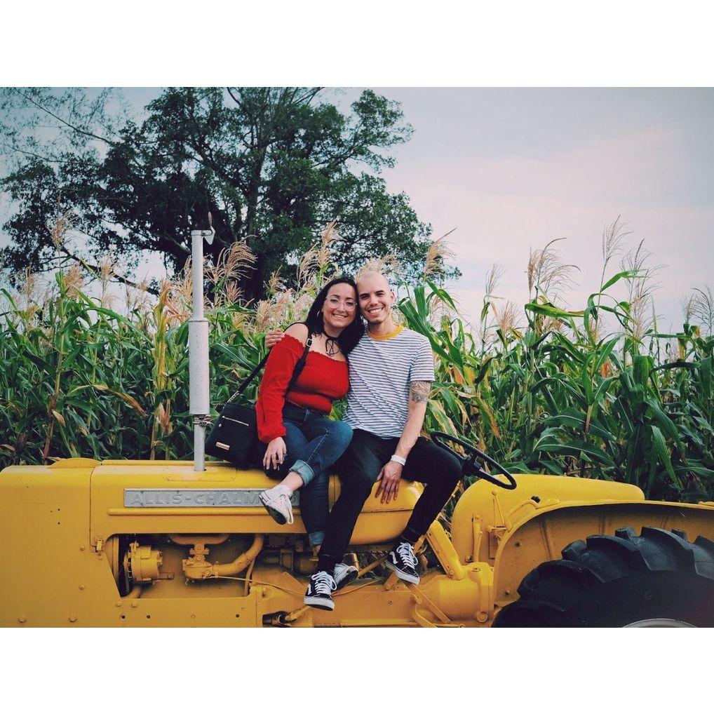 Fall being one of our favorite seasons, we had to see the pumpkins and sunflowers at Berry Farms in Miami, FL | October 19, 2020