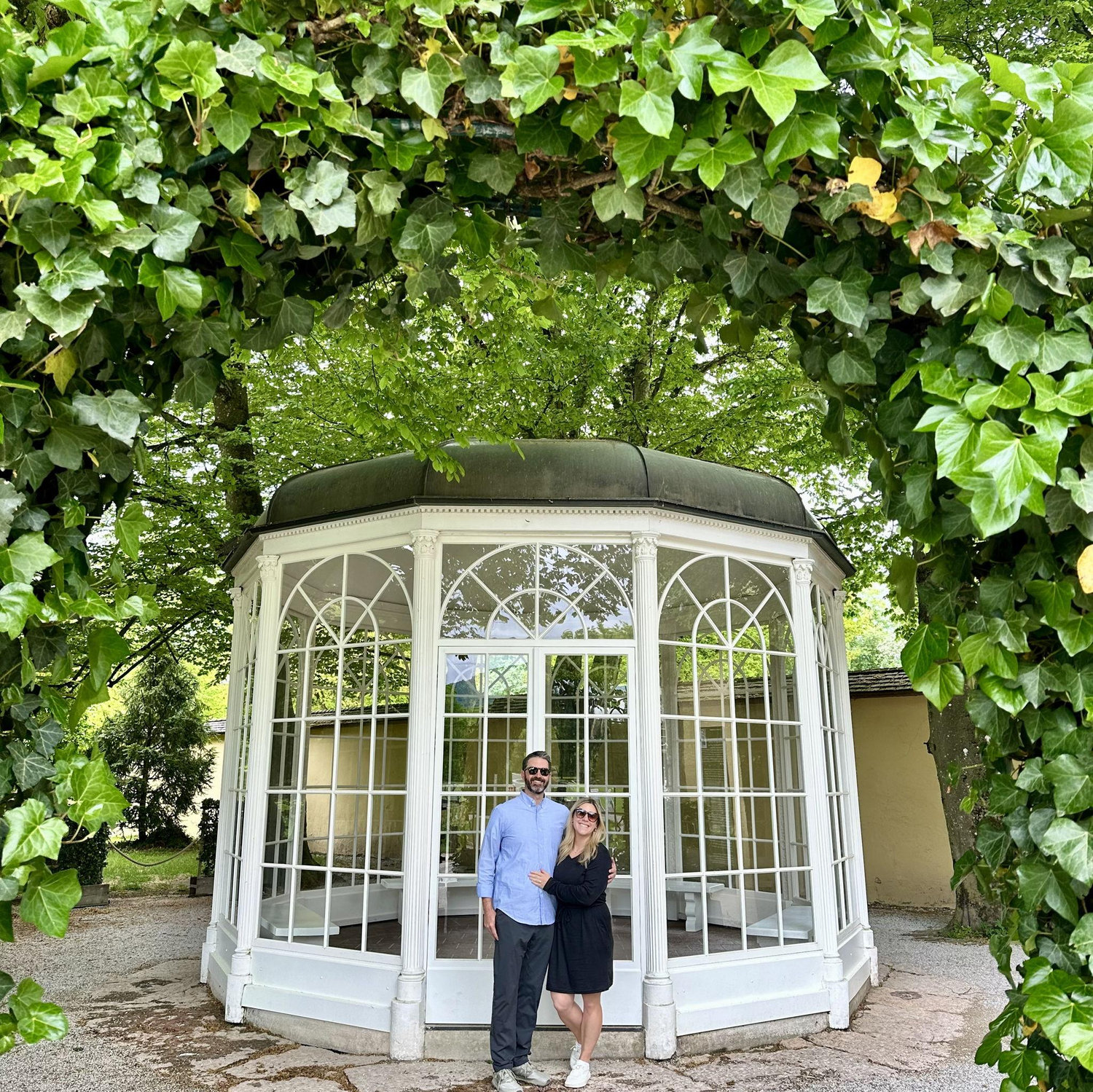 Living out our Liesl and Rolf dreams on the SOM tour. 🎶"