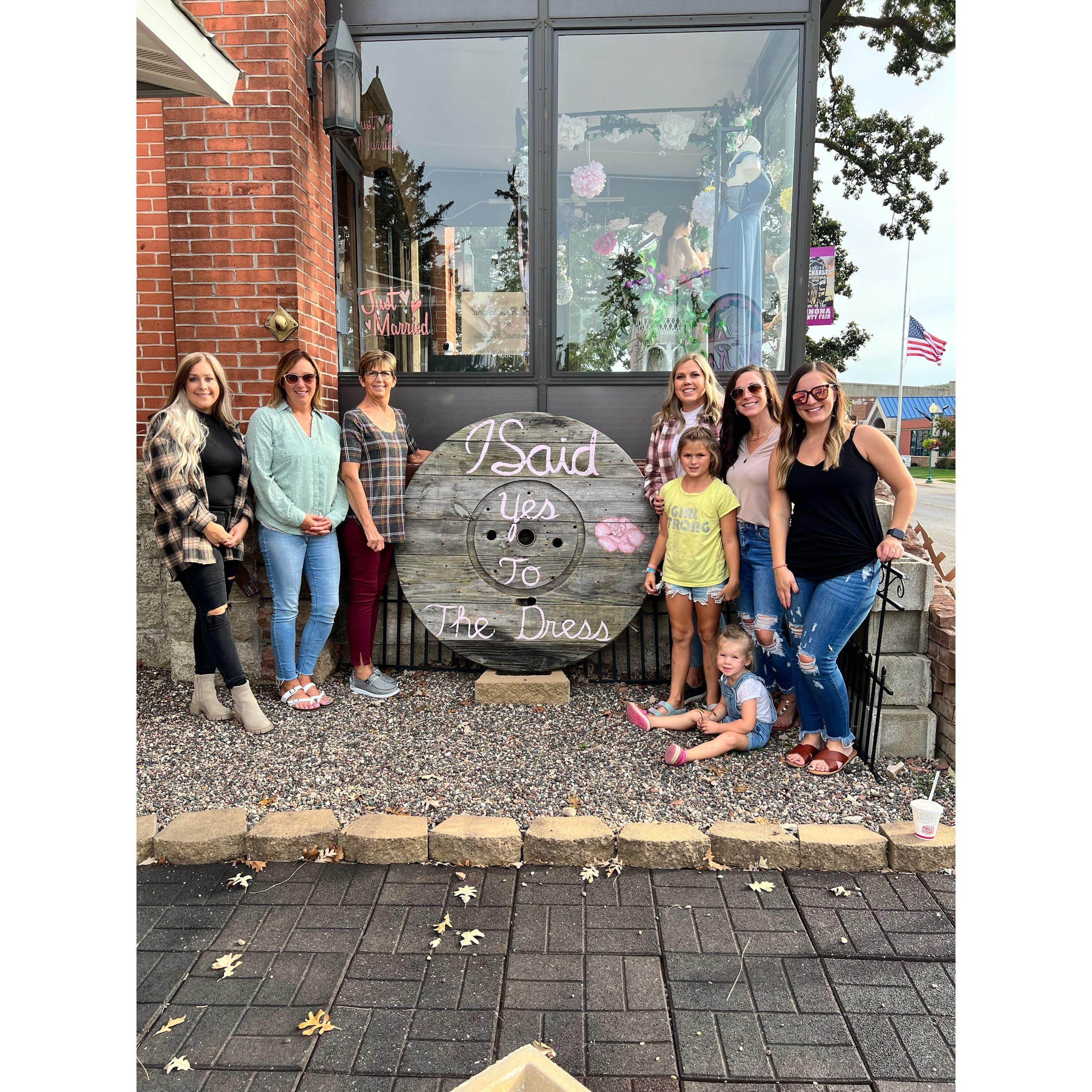 A huge thank you to these ladies for helping me find my dress!