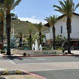 Dos Lagos Plaza