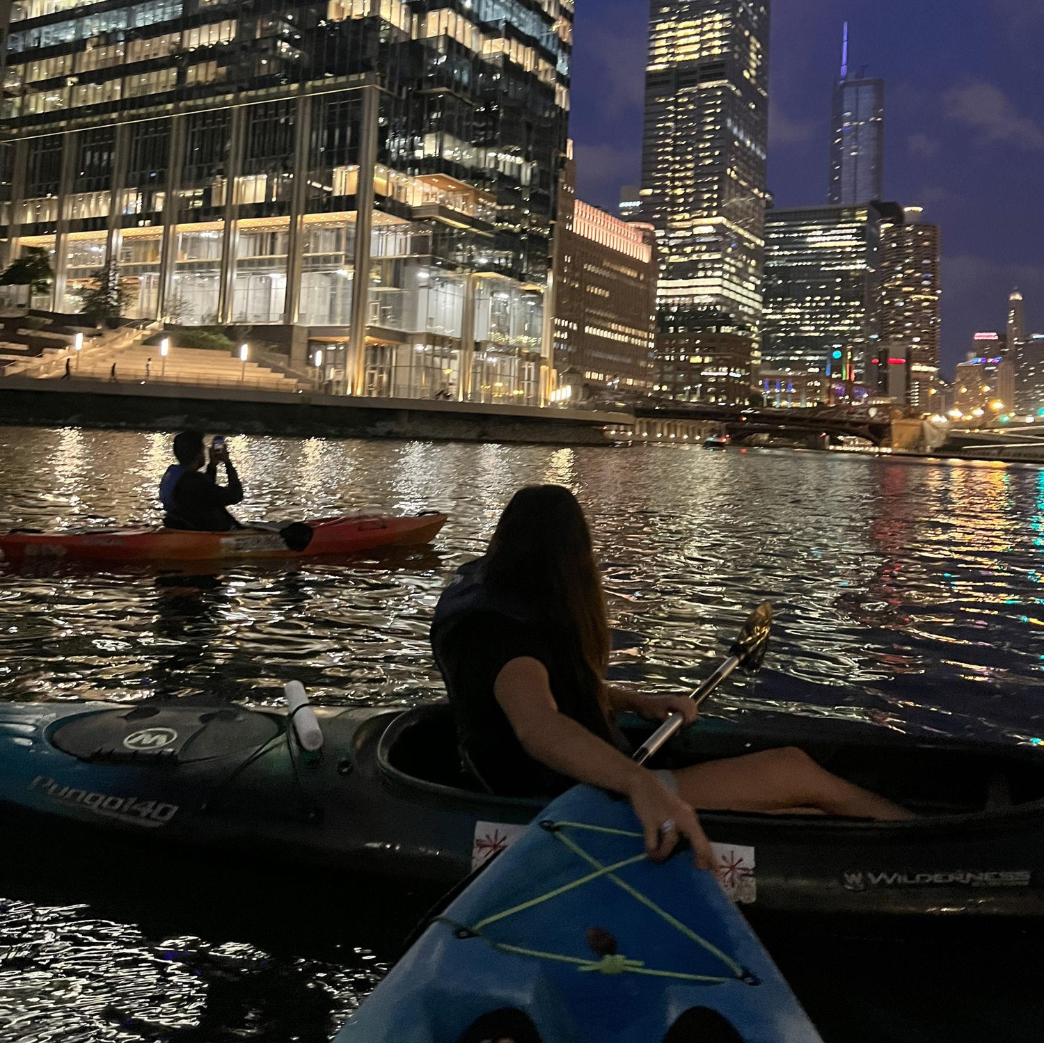 Kayaking date downtown 🛶
