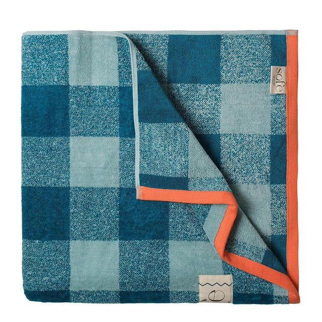SOFE H&L | Playa Velour Large Beach Towel Pack of 1 (35” x 70”) Plaid - Green | Thick, Premium, Fade Resistant, Durable | Luxury Resort Quality Pool Towel, Turkish Beach Towel with Shoulder Strap