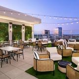 Urban Oak Rooftop Bar & Lounge