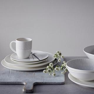 Stripe 16-Piece Dinnerware Set, Service for 4