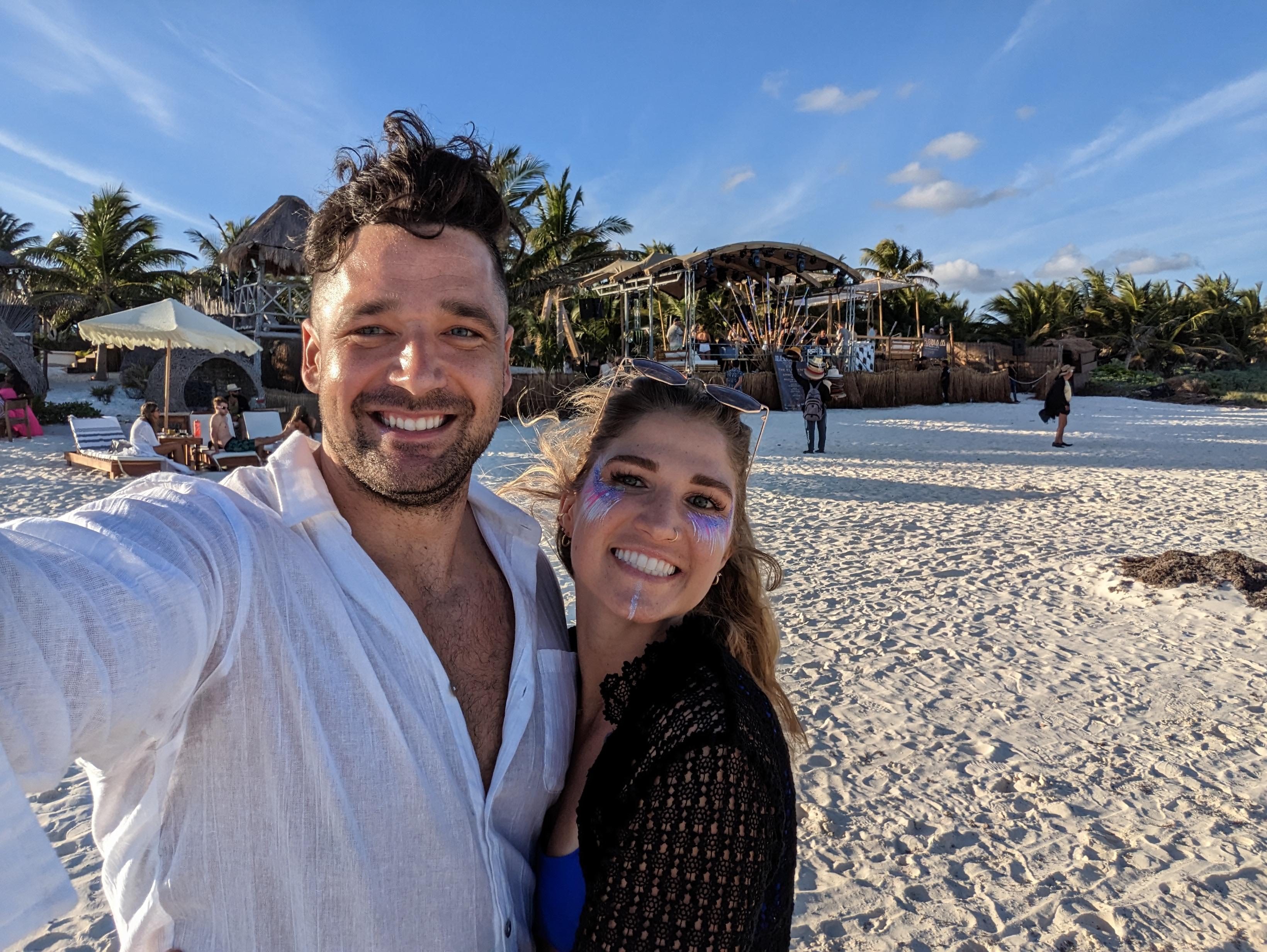 The Wedding Website of Eleanor Turner and Derrick Lewis