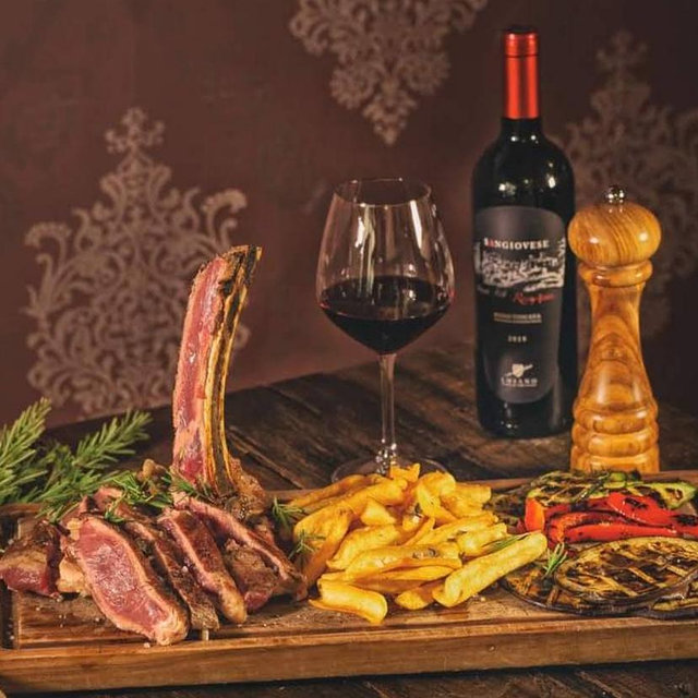 Classic Florentine Steak Dinner at I’Tuscany in Florence