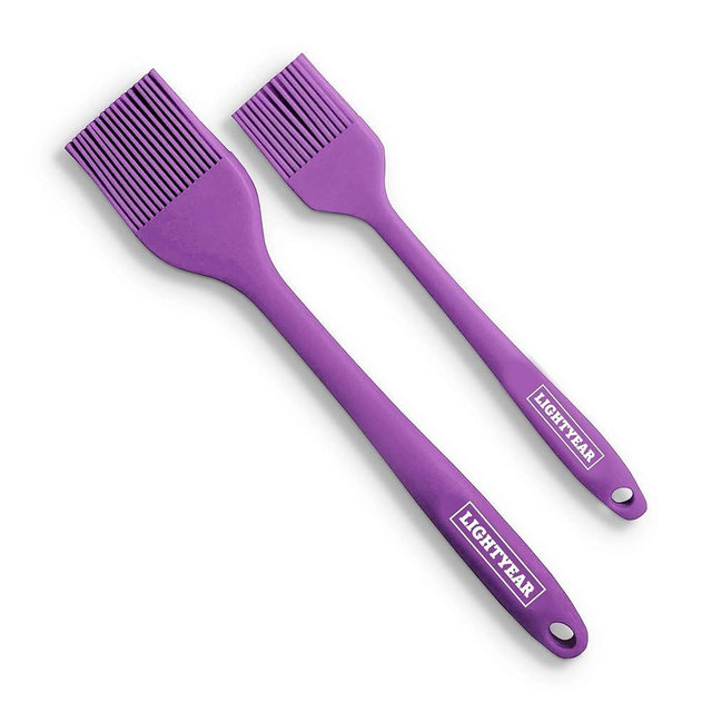 Lightyear Silicone Basting Pastry Brush Set (2 Pcs) ❘ 450°F Heat Resistant Oil Brush for Your Kitchen - Ideal For BBQ’s, Baking & Cooking 100% Food Grade Silicone - BPA Free & Dishwasher Safe (Purple)