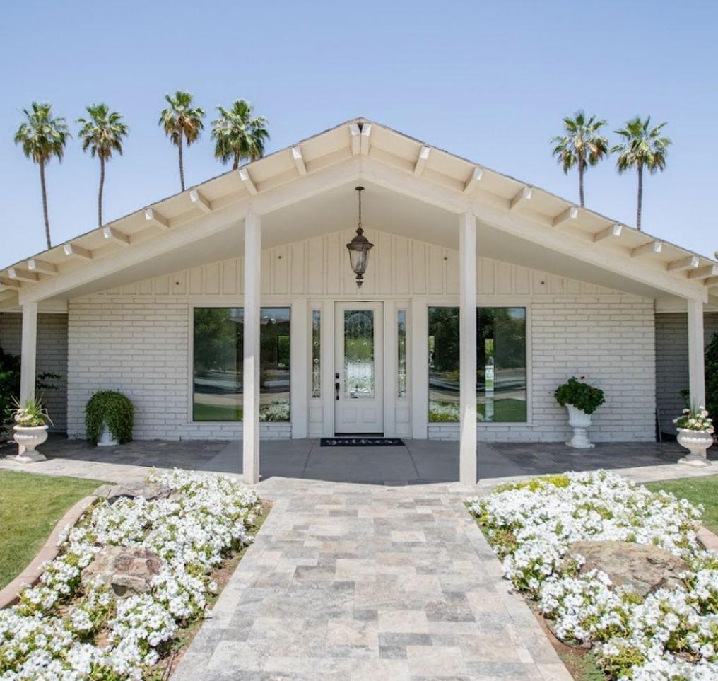 The Wedding Website of Reagan Rhees and Milo Moran