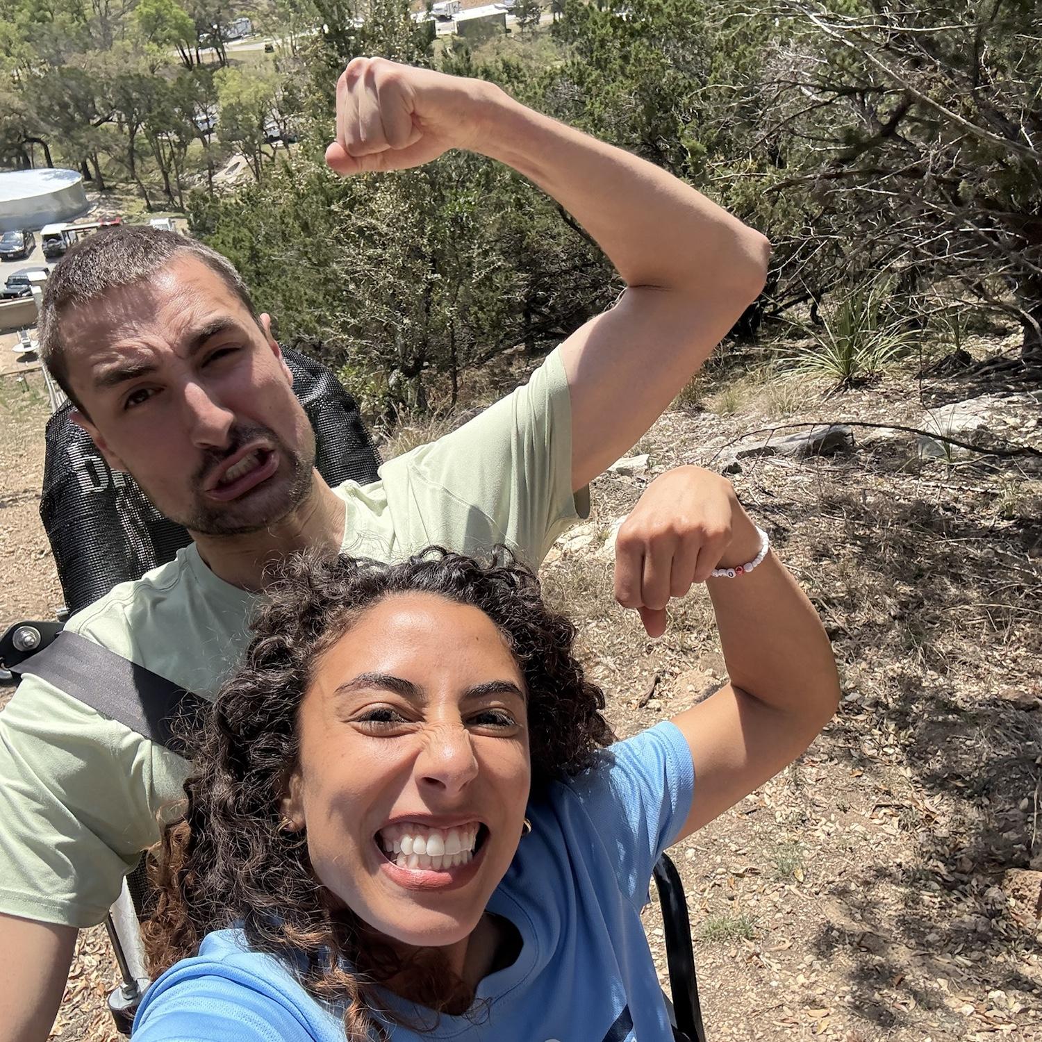 Going on the cliff carver in Camp Fimfo!