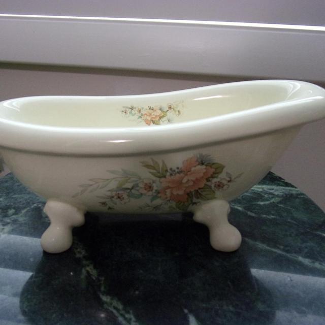 Unique Vintage Floral Ceramic Bath Tub Soap Dish