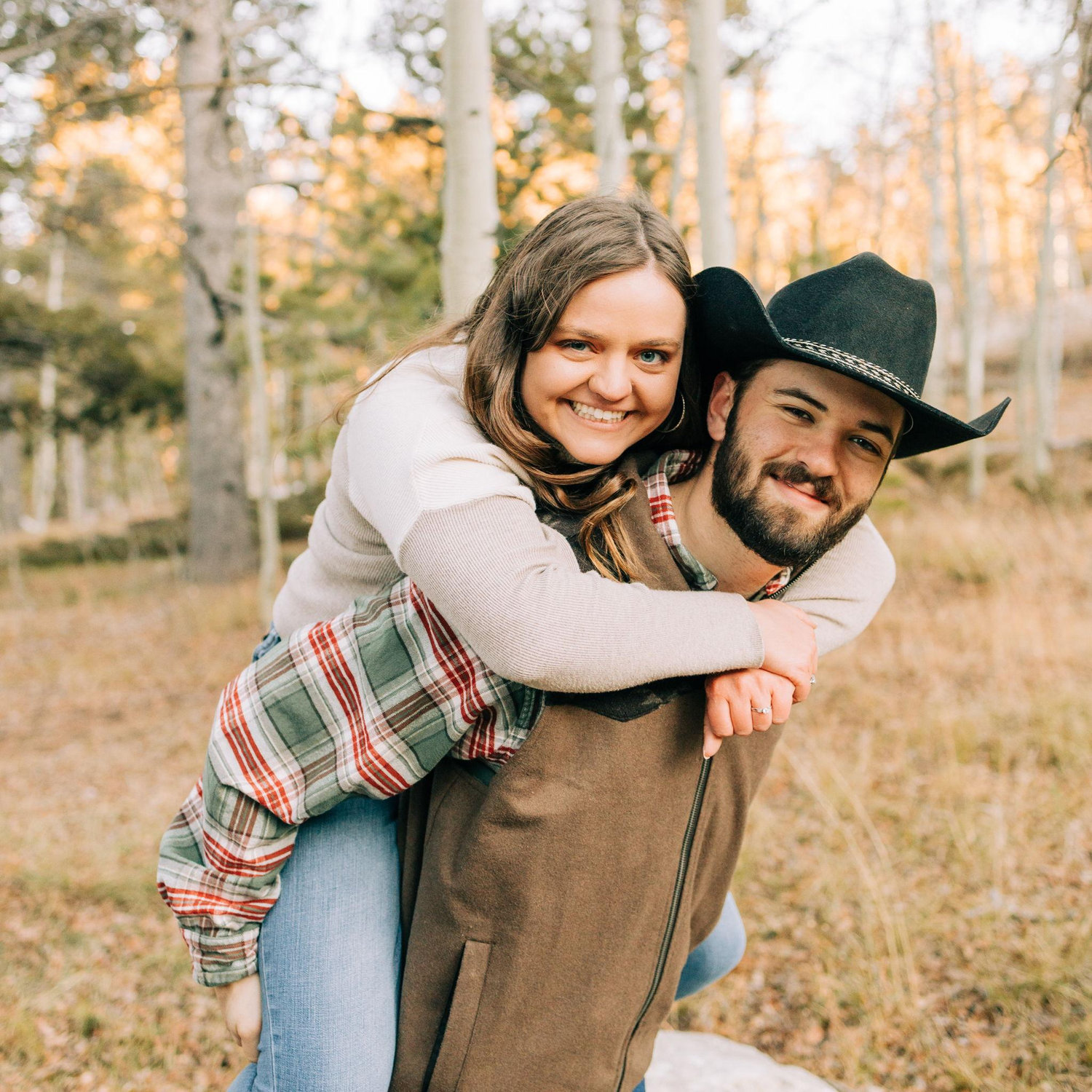 A special thanks to Hayden Esau Photography for this engagement picture!