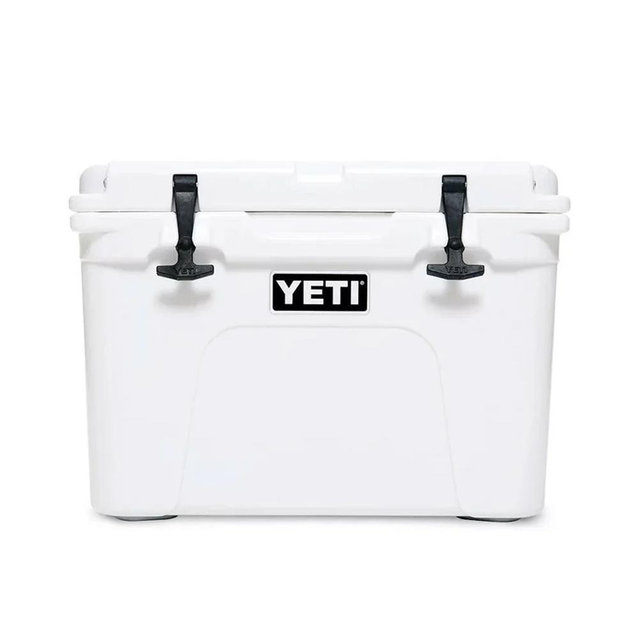 YETI Tundra 35 Cooler