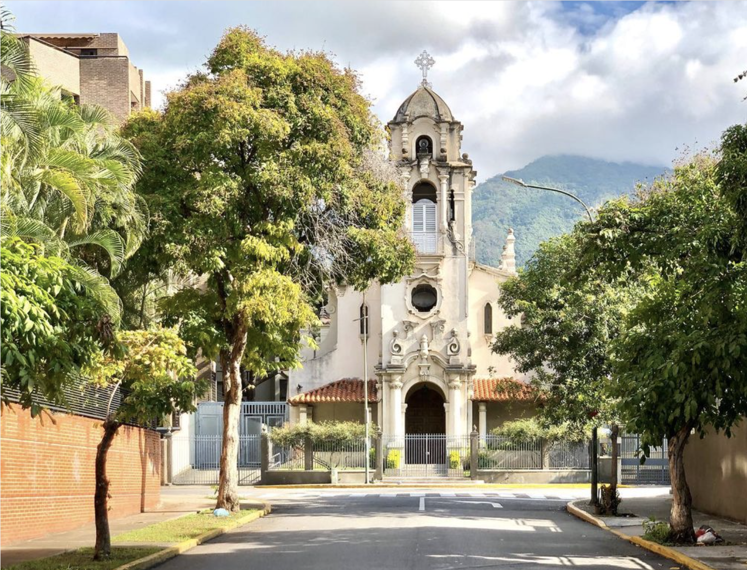 The Wedding Website of Luisa Elena Acedo Betancourt and Alberto Eduardo Montalti Nava
