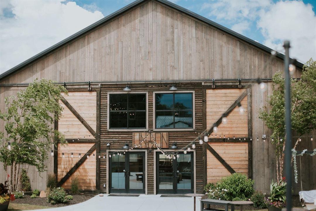 The Wedding Website of Carli Skinner and Nash Klinefelter