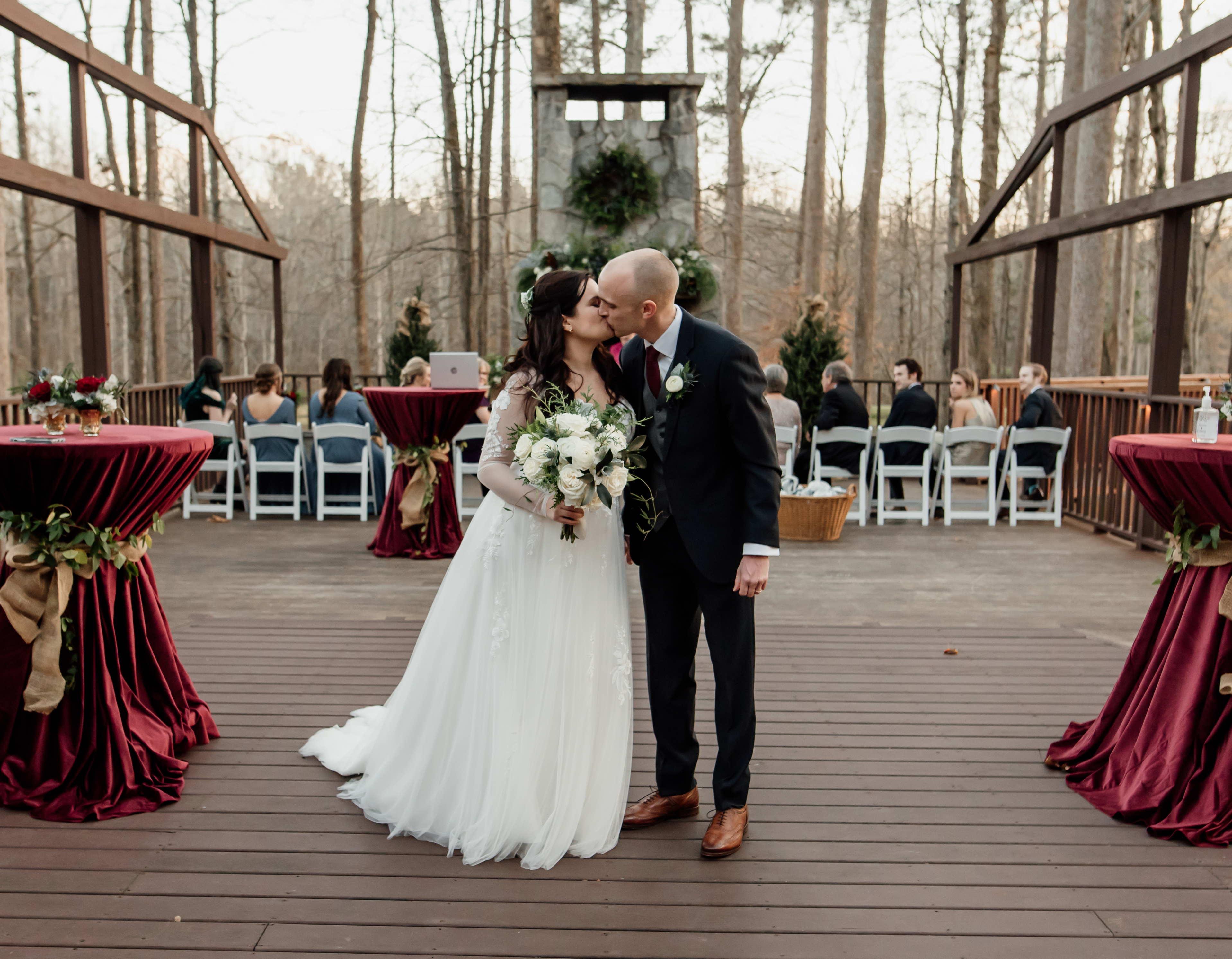 The Wedding Website of Jamie Hefner and Martin Hefner
