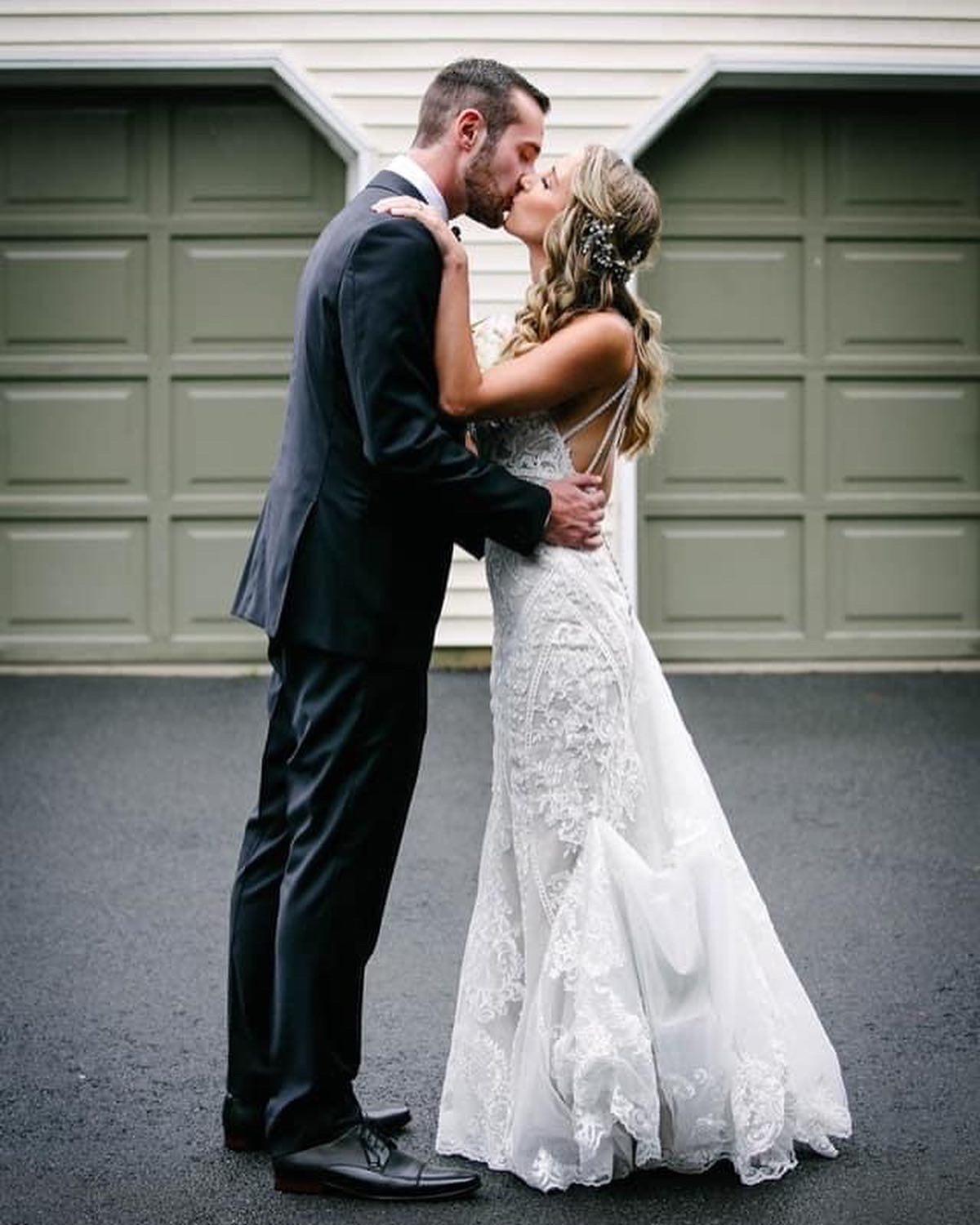 The Wedding Website of Amber Pawelski and Ian Friedman