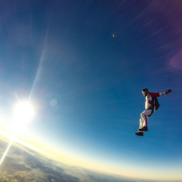 Skydiving For a Ready, Willing and Able Divorcée
