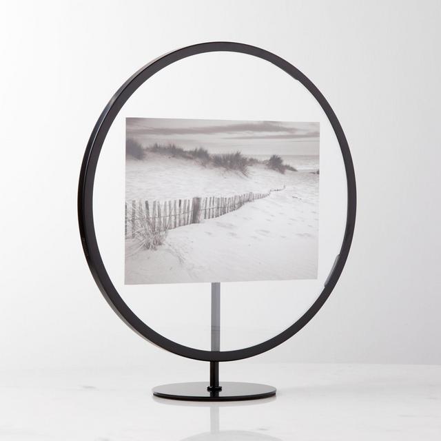 Infinity 5x7 Round Picture Frame