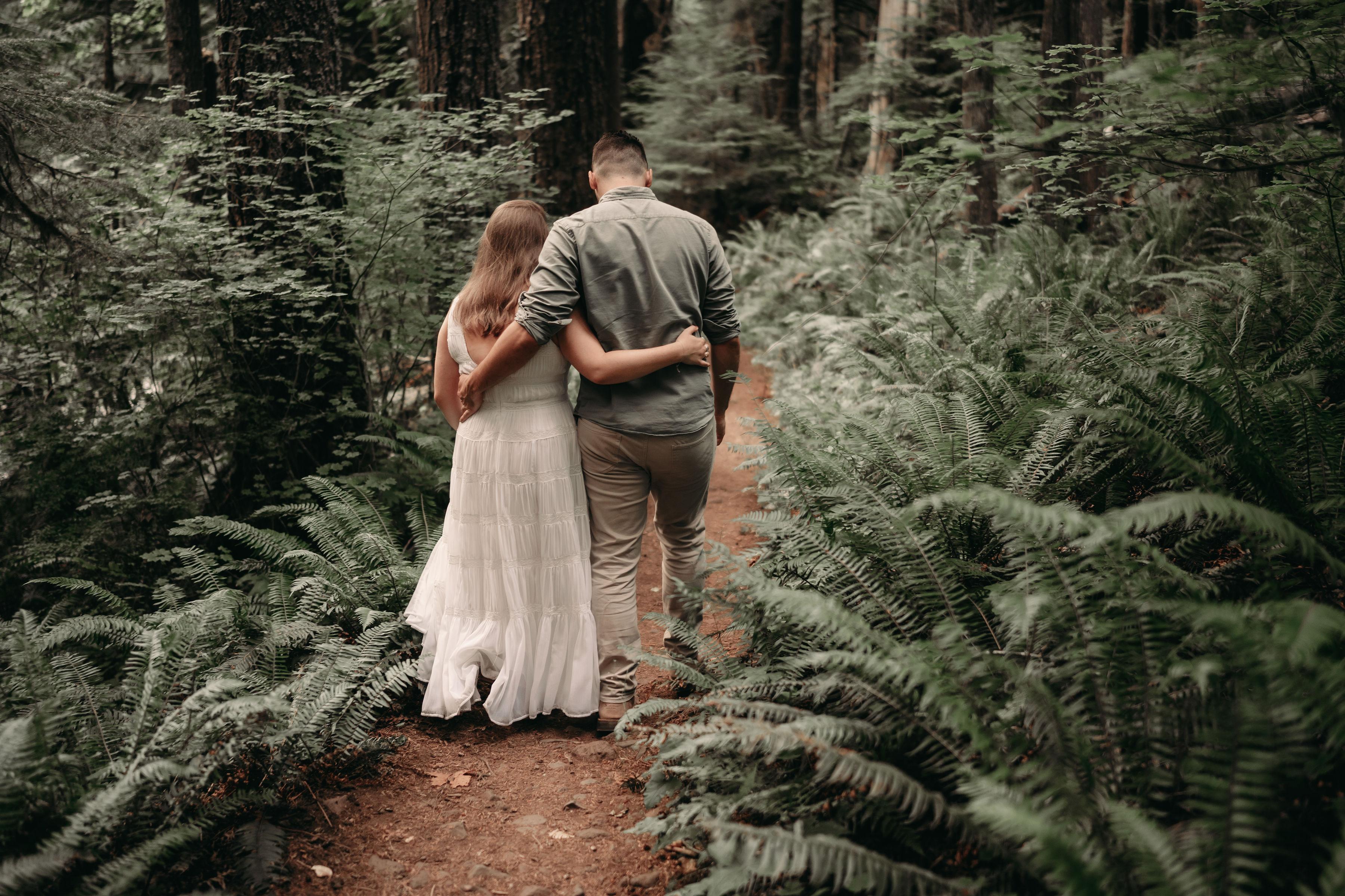 The Wedding Website of Gwen Clarke and Dane MacWhinnie