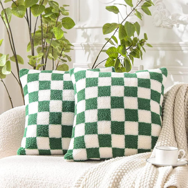 WACOMECO Decorative Throw Pillow Covers - Soft Sherpa Checkerboard Cushion Covers Faux Fur Pillow Cases for Sofa Bedroom Livingroom Car, 18 x 18 in, Dark Green and Off White
