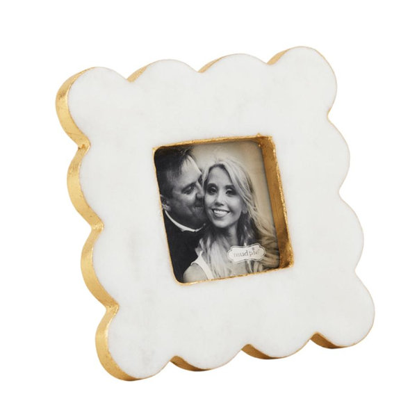 Square Scallop Marble Frame