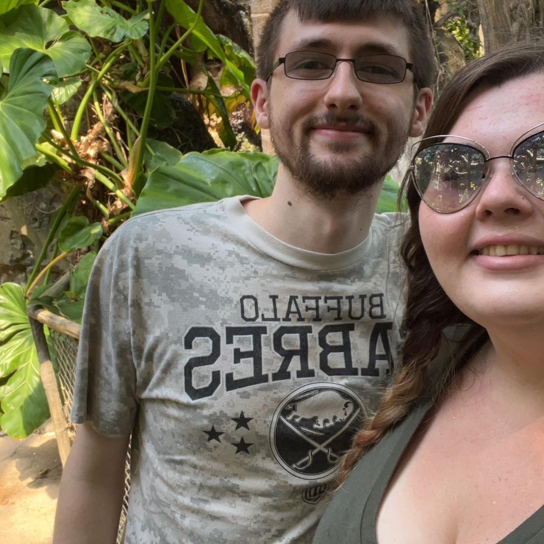 Our first anniversary we went to the zoo because we love animals 💖