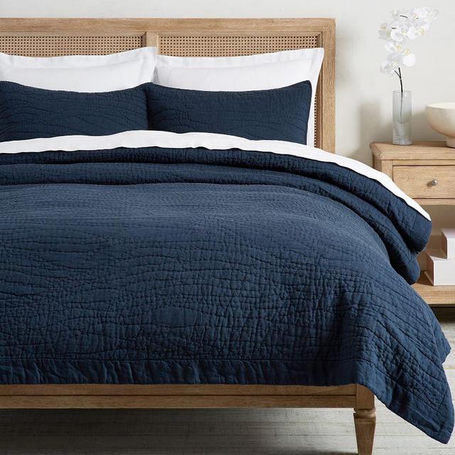 Midnight Belgian Flax Linen Handcrafted Quilt, Full/Queen