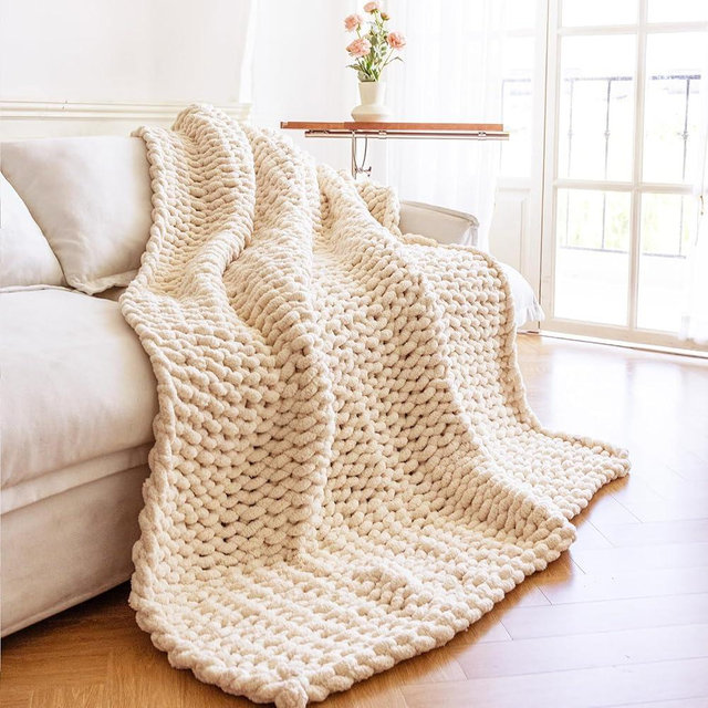 Larexius Chunky Knit Blanket - Luxury Soft Cozy Extra Large Size (80 * 90) Throw Blanket,100% Woven Blanket Rope Knot Throw Blanket for Couch, Sofa, Home Decor, Gift - Machine Washable（Cream）