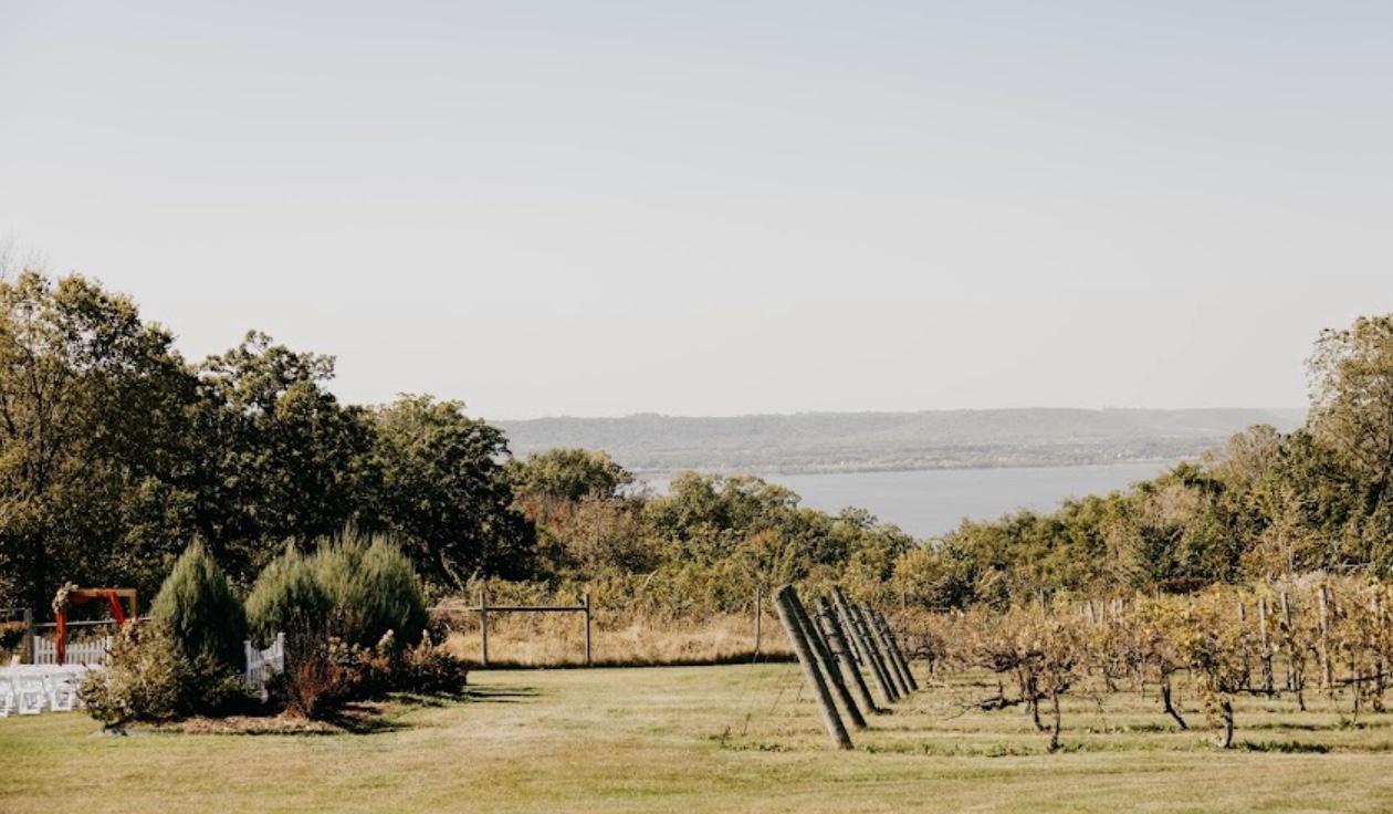 The Wedding Website of Anabelle Smith and Brandon Dable