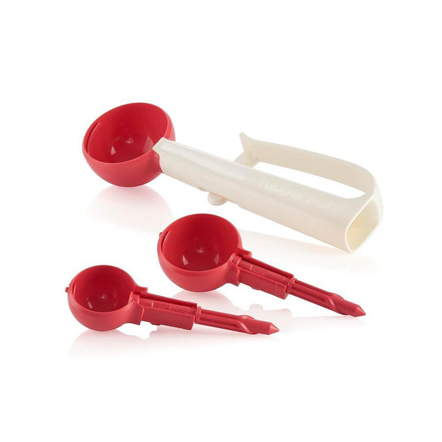 Tupperware Portioning Scoops, Universal Handle and Three Snap-on Scoops (Small, Medium and Large)