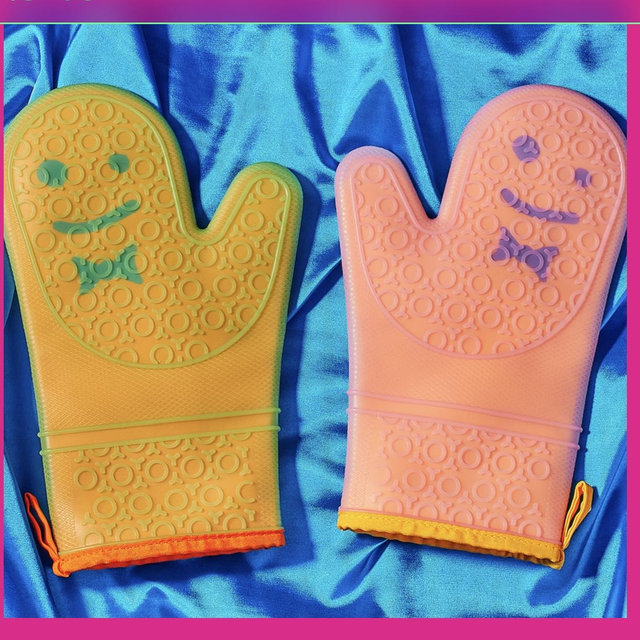 The Oven Mitts