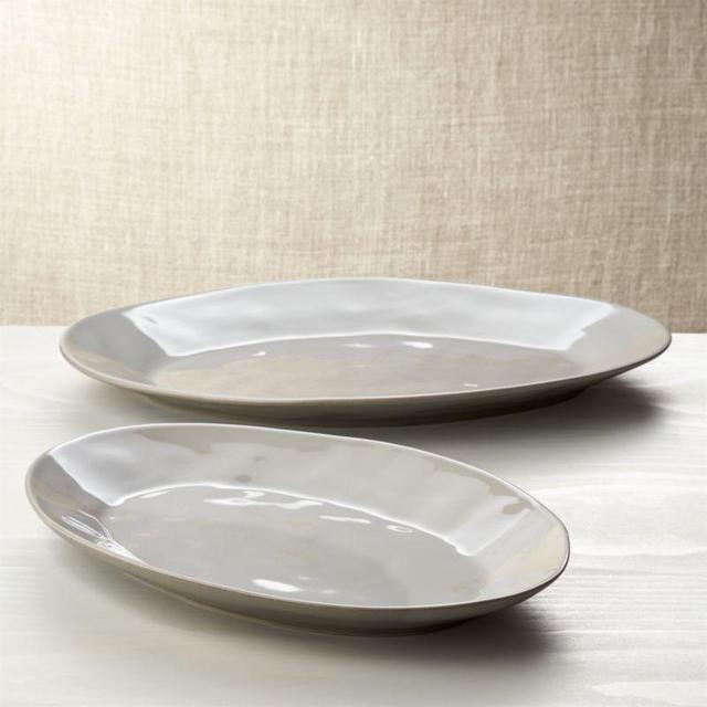 Marin White Large Oval Serving Platter in 20"