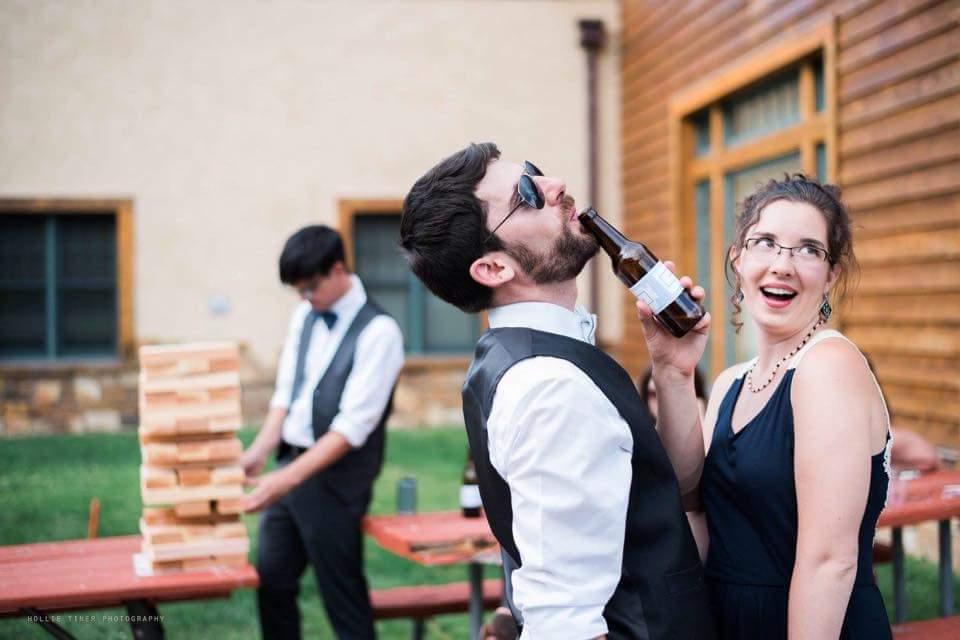 The Wedding Website of Hilary Hanses and Sean Bowman
