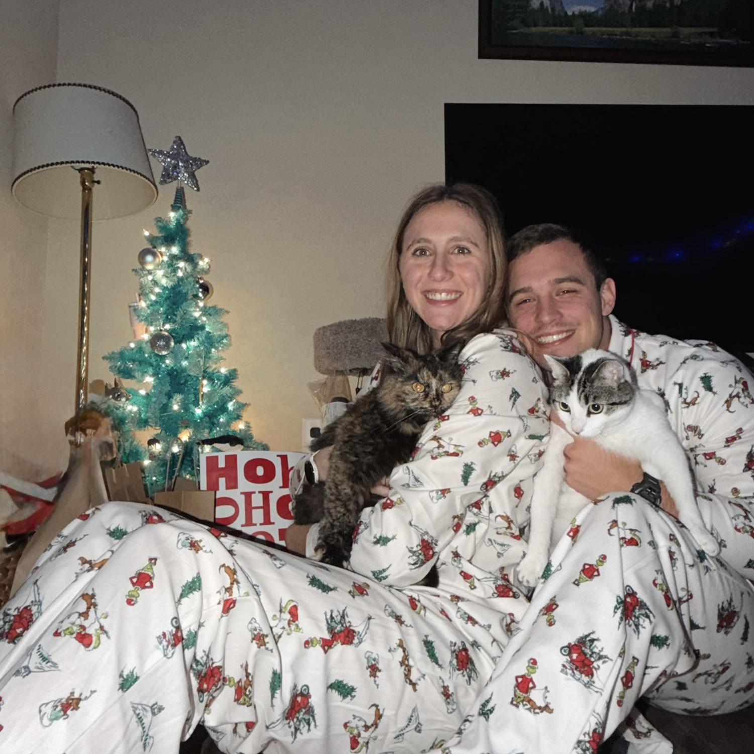 Christmas with Munchkin and Marshmellow!!