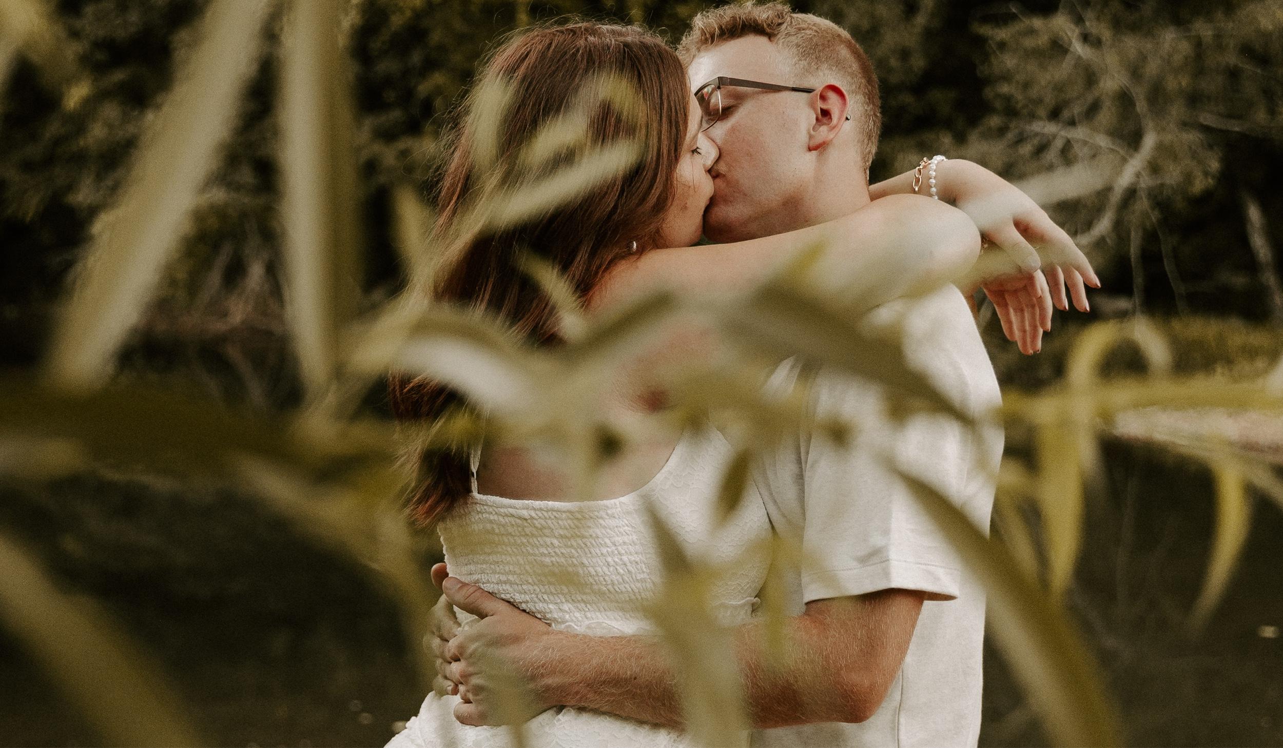 The Wedding Website of Lexy Taylor and Dominic Longest