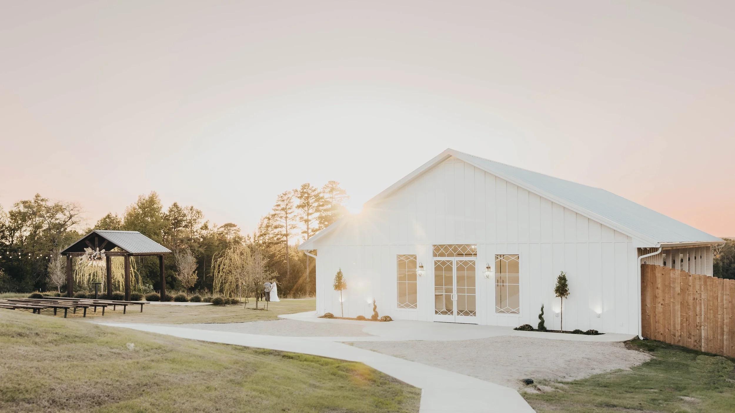 The Wedding Website of Emma Black and Clayton Cooper