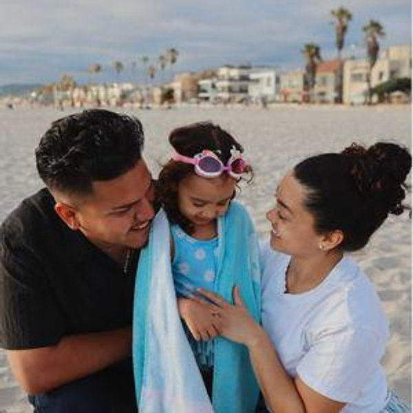 Help us turn our future apartment into a home 🤍