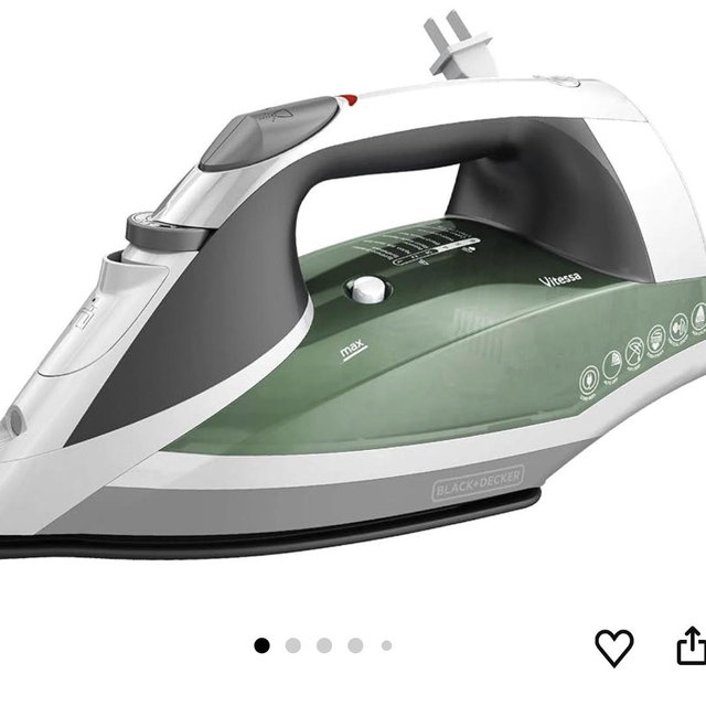 BLACK+DECKER Vitessa Advanced Steam Iron, ICR2020, Even Steam Nonstick Soleplate, Auto Shutoff, Tangle-Free Retractabel Cord, Green