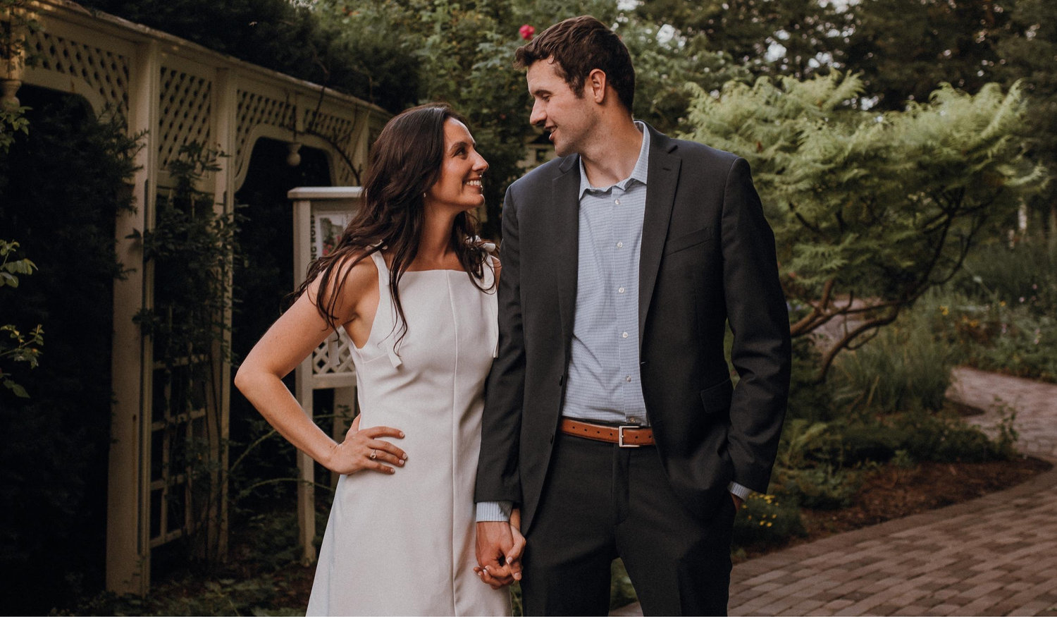 The Wedding Website of Amanda Thate and Hunter Jones