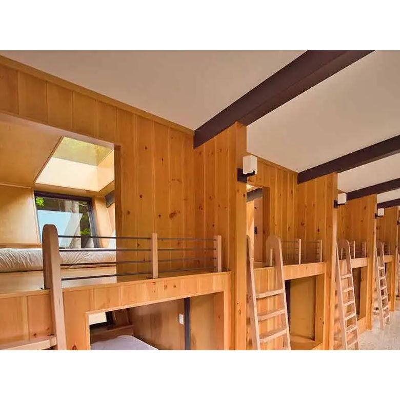 Cabins- 4 cabins that sleep up to 12 - 4 Queens, 8 Twins