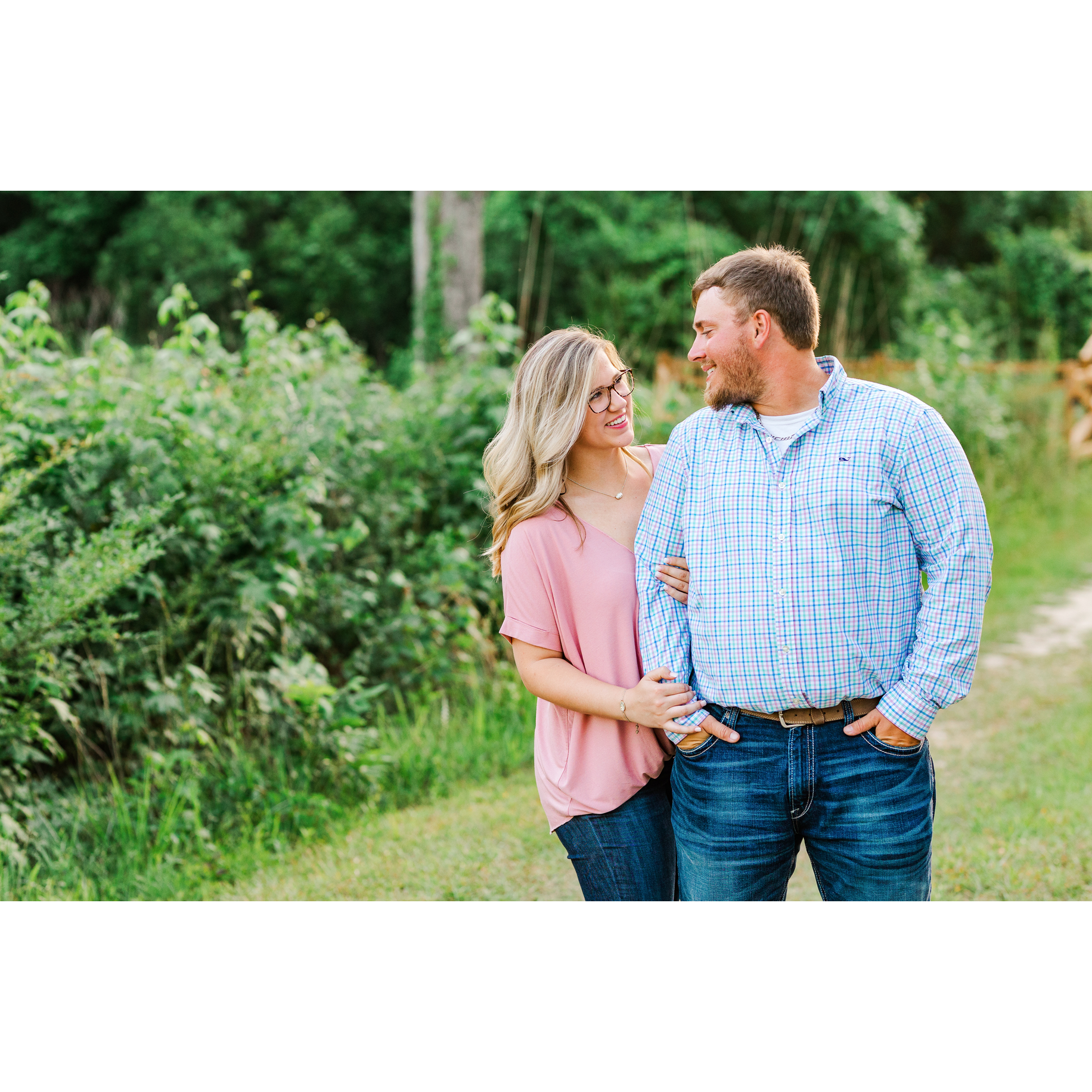 Engagement Pictures!! May, 2021
