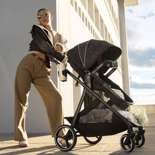 Shyft Intuiti Stroller