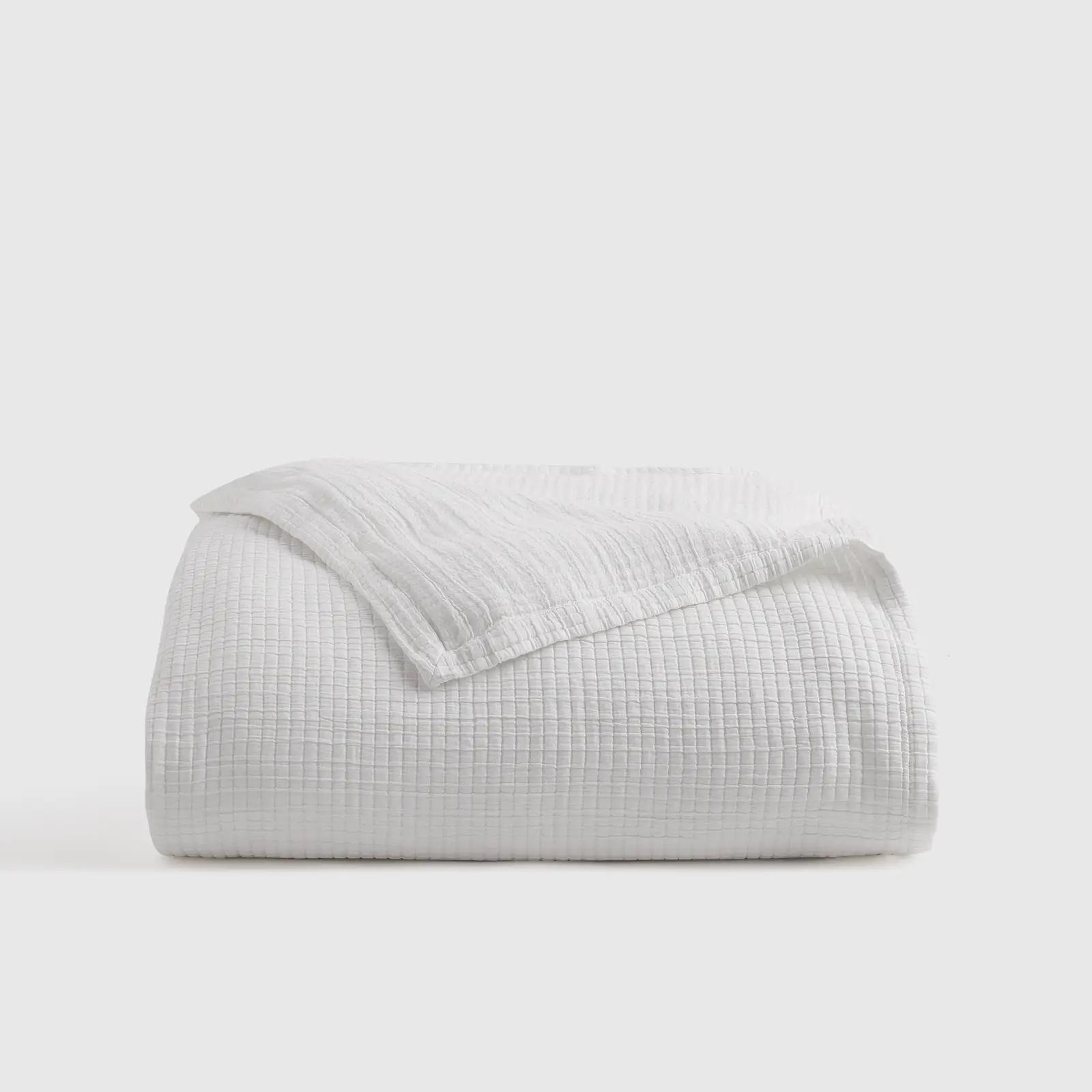 Organic Ribbed Cotton Coverlet in White