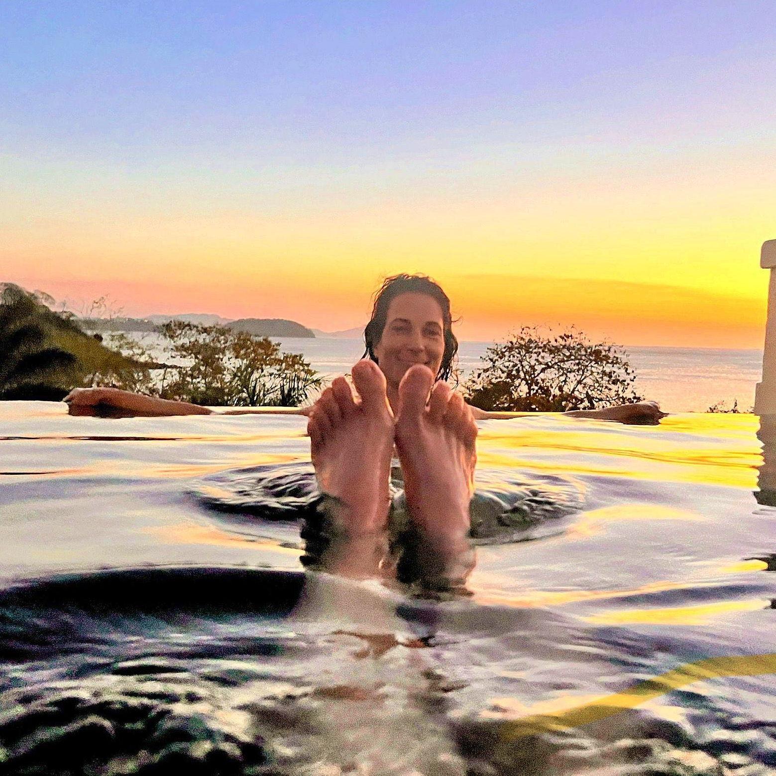 Just me, Jules, and my toes living our best lives in paradise. 🦶