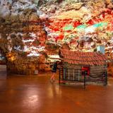 Meramec Caverns