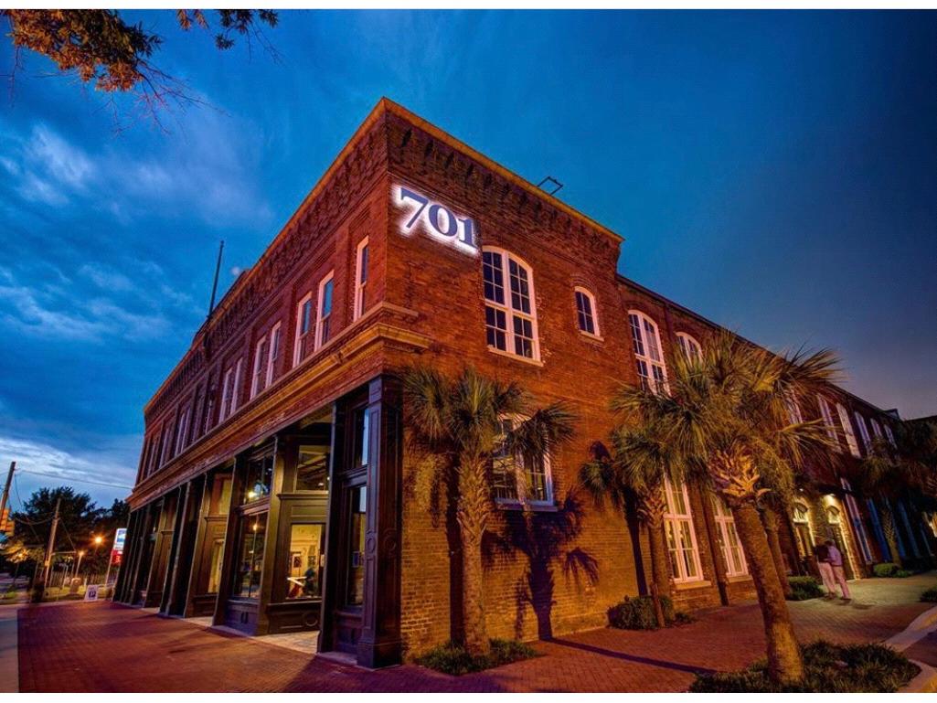 The Wedding Website of Kelvin Moore Sr and Amanda Guadalupe