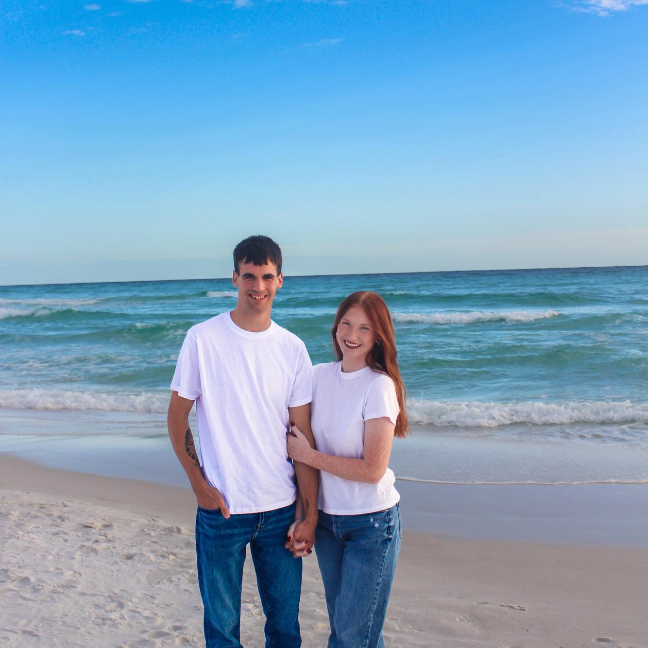 Konner came to visit Lydia at the beach!