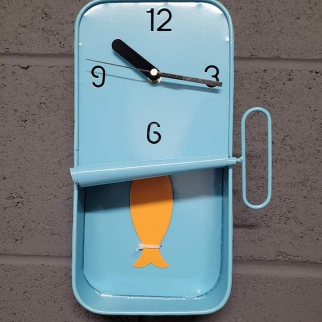 Industrial Blue Metal Sardine Tin Pendulum Wall Clock Fish Themed Wall Decorative Accessory