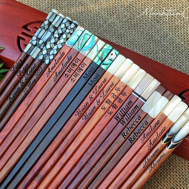 personalized engraved chopsticks set Christmas gifts with chopstick rest,custom wedding chopsticks favor,korea-japanese chopsticks