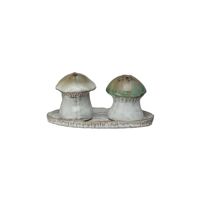 The Bridge Collection Mushroom Salt and Pepper Shaker Set - Earthy Woodland Dining Accessories - Charming Farmhouse Kitchen Accent - Decorative Spice Shakers with Tray